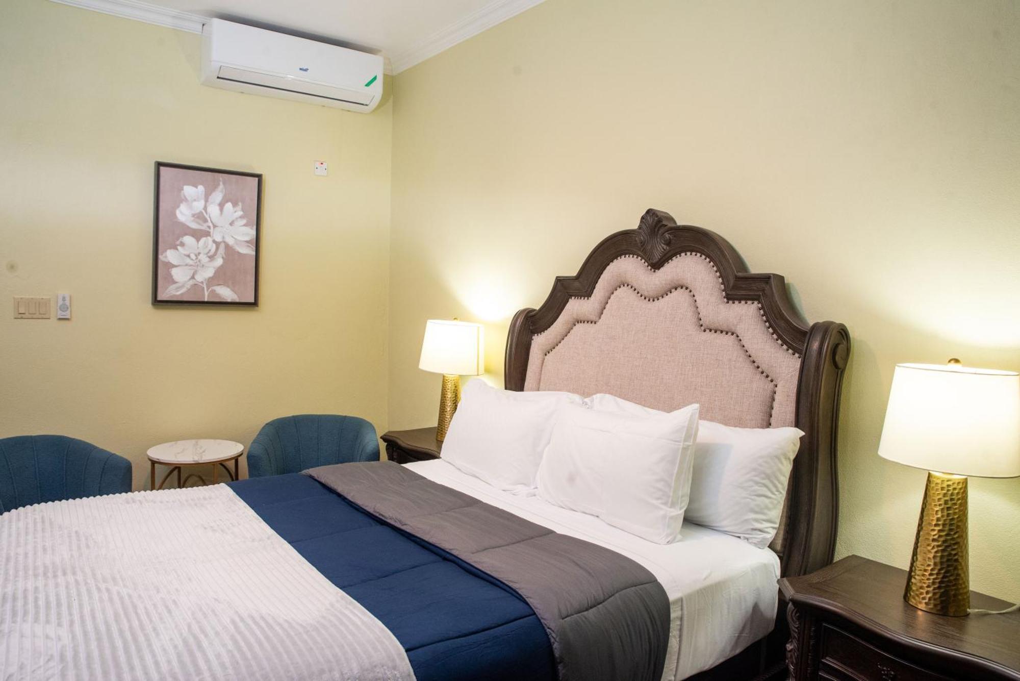 Sky'S Villa Resort Buff Bay 외부 사진