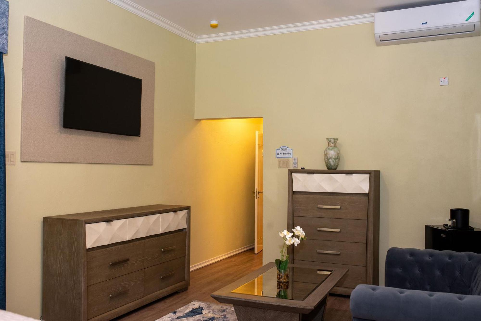 Sky'S Villa Resort Buff Bay 외부 사진